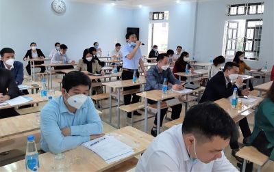 TRƯỜNG TRUNG CẤP DÂN TỘC NỘI TRÚ NGHĨA LỘ TỔ CHỨC HỘI NGHỊ TRIỂN KHAI CÔNG TÁC TUYỂN SINH NĂM 2022